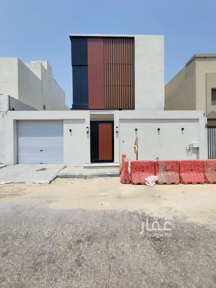 فيلا للبيع في شارع الاعتماد, حي الأمواج, مدينة الخبر, المنطقة الشرقية
