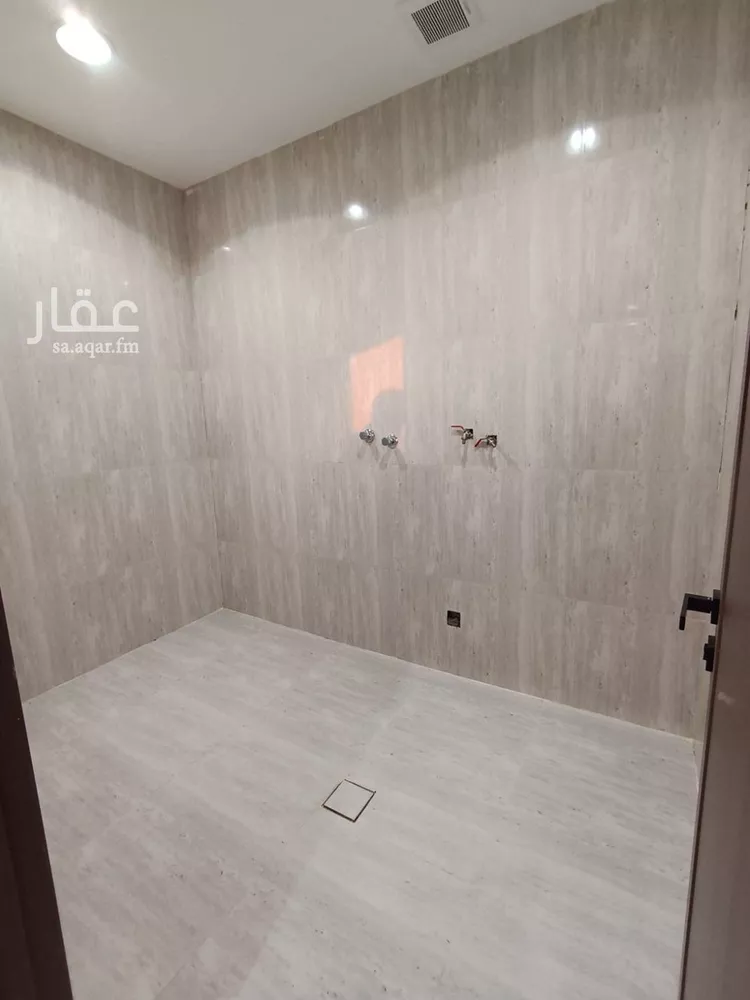 فيلا للبيع في حي البحيرة, مدينة الخبر, المنطقة الشرقية صورة 5