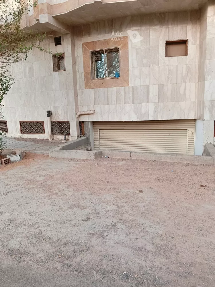 Warehouse for Rent in Medina Bani Dhafar 9
