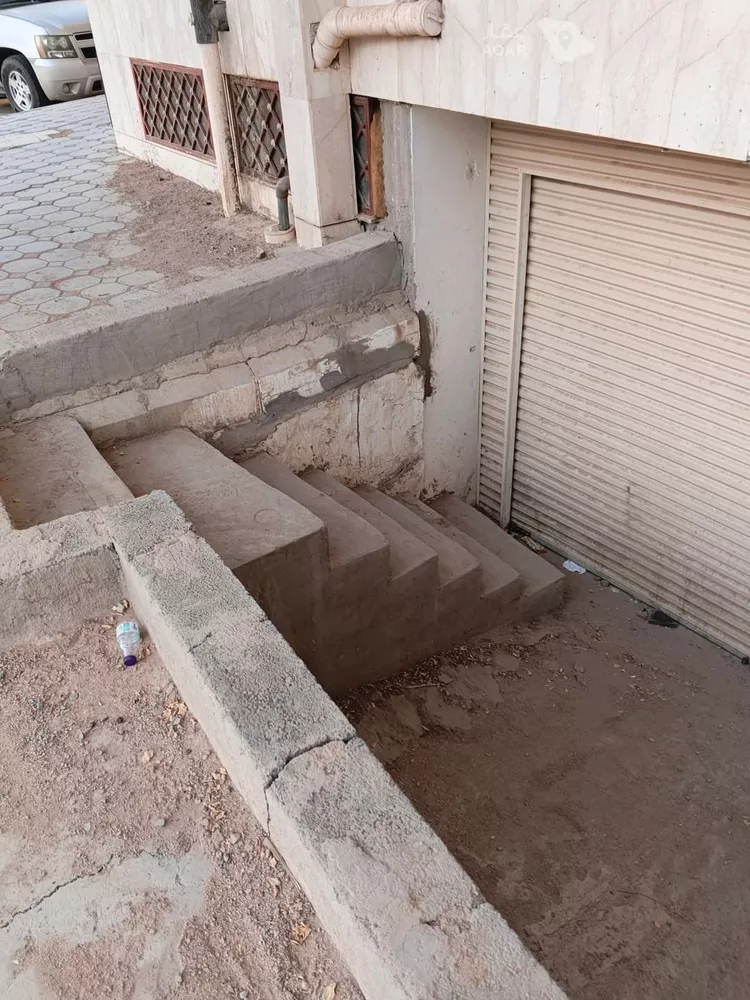 Warehouse for Rent in Medina Bani Dhafar 10