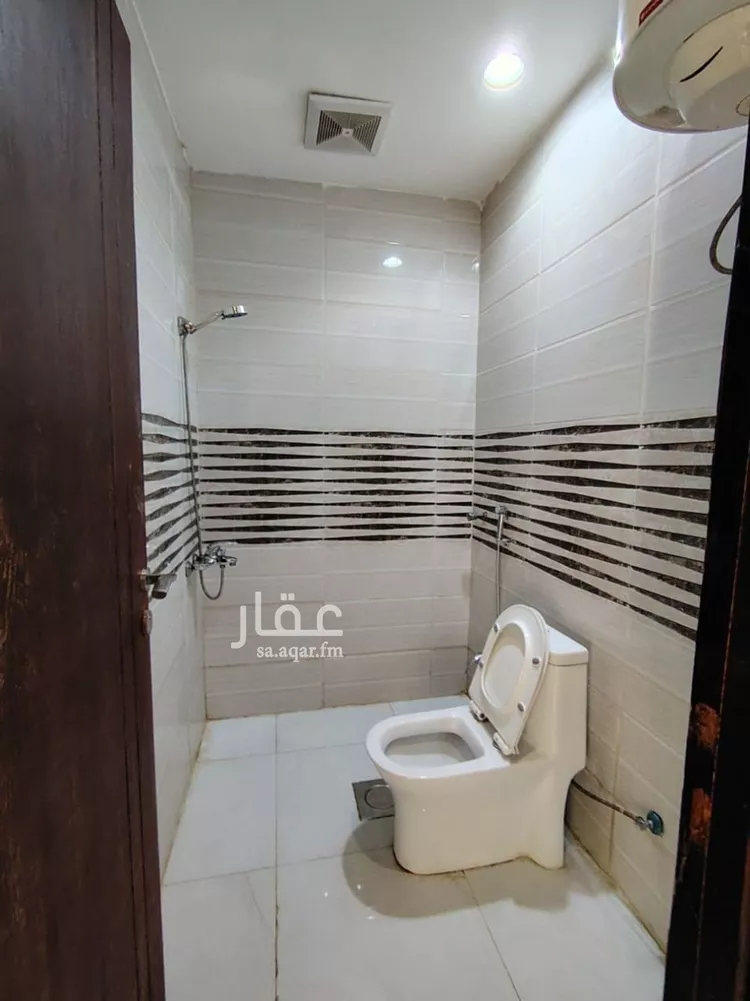 شقة للإيجار في شارع خالد بن الوليد الفرعي, حي غرناطة, مدينة الرياض, منطقة الرياض 2