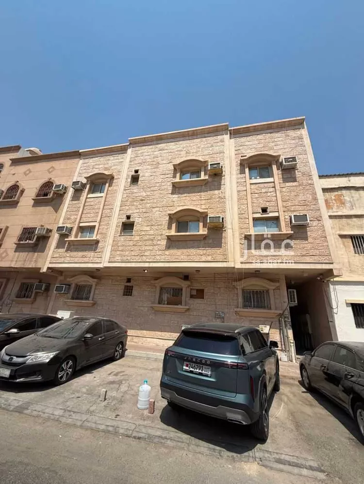 عمارة للبيع في الشارع السابع عشر ، حي الثقبة ، الخبر ، الخبر صورة 2
