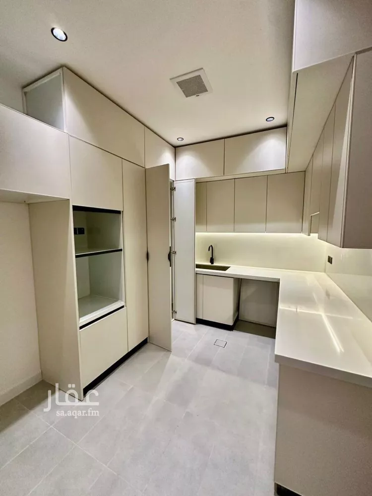 دور للبيع في شارع رقم 454, حي النرجس, مدينة الرياض, منطقة الرياض 8