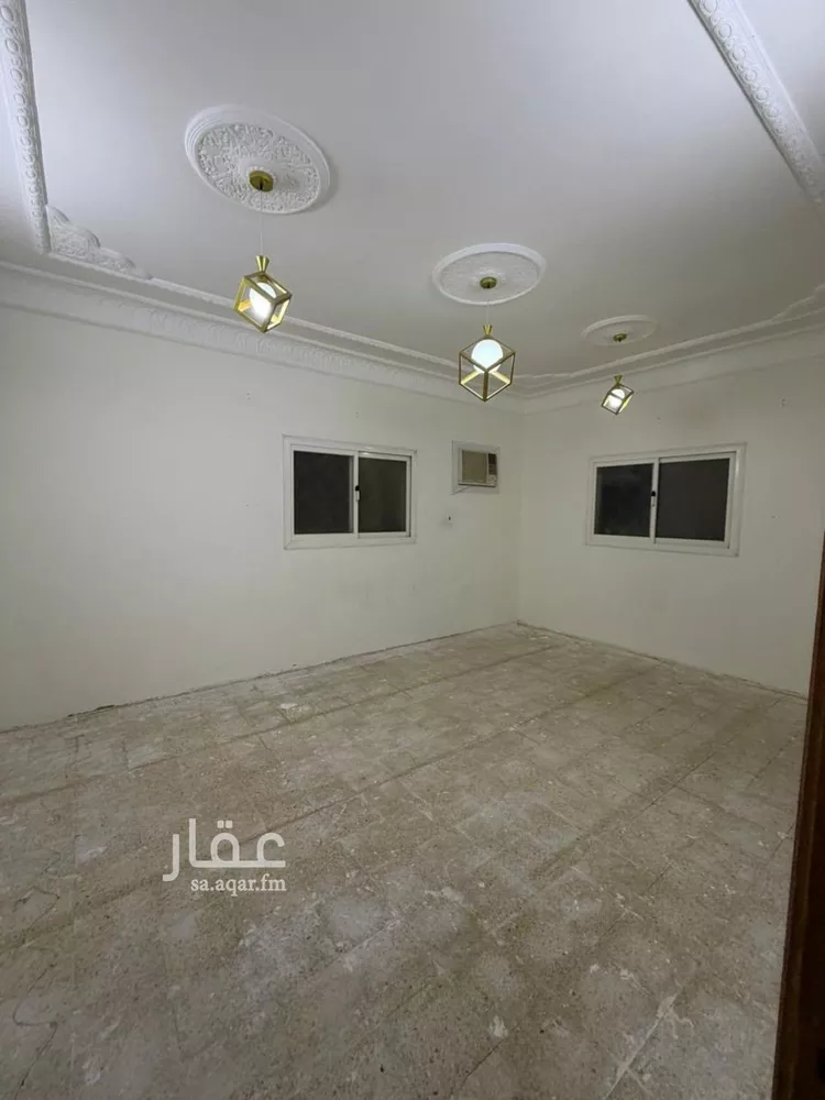 فيلا للبيع في شارع المنقلة, حي اليرموك, مدينة الرياض, منطقة الرياض صورة 2