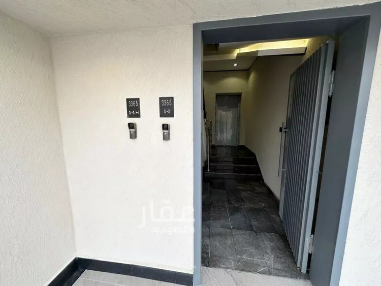 Floor for Sale in Riyadh Tuwaiq صورة 3