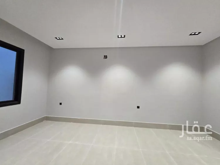 فيلا للبيع في شارع عبدالعزيز القاضي, حي عكاظ, مدينة الرياض, منطقة الرياض صورة 4