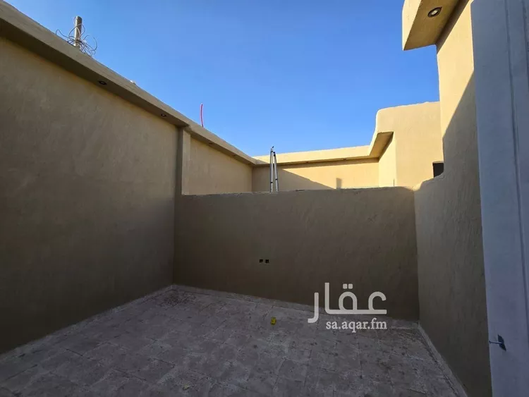 شقة للبيع في شارع عبدالله بافقيه الحضرمي, حي عكاظ, مدينة الرياض, منطقة الرياض صورة 2