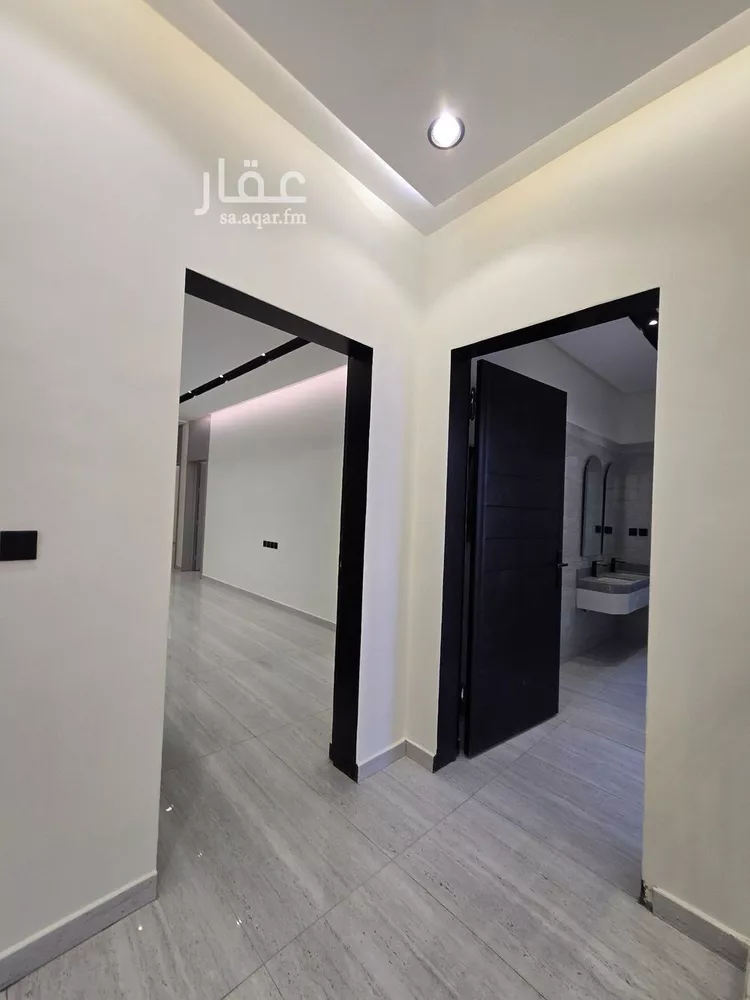 Floor for Sale in Riyadh Okaz صورة 5