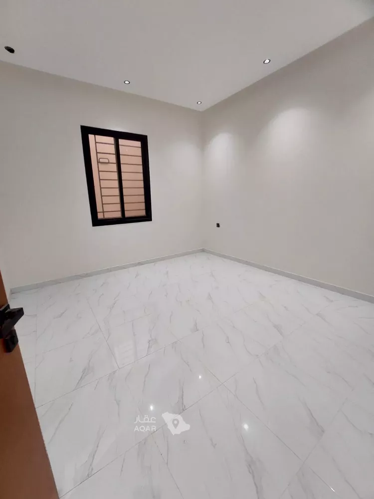 Villa for Sale in Riyadh Taiba 8