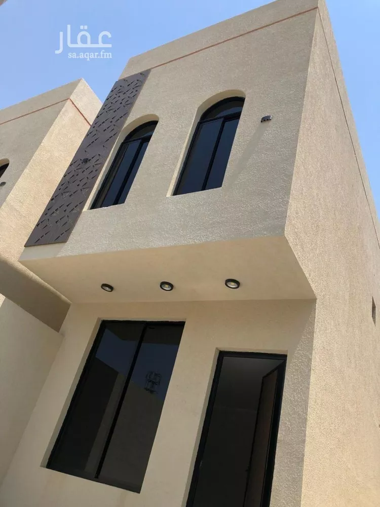 فيلا للبيع في شارع القيصومه, حي الصواري, مدينة الخبر, المنطقة الشرقية