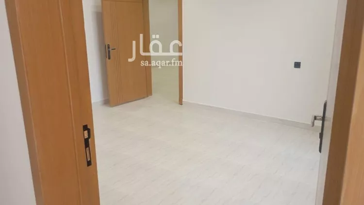 دور للبيع في شارع العزم, حي بدر, مدينة الرياض, منطقة الرياض 9