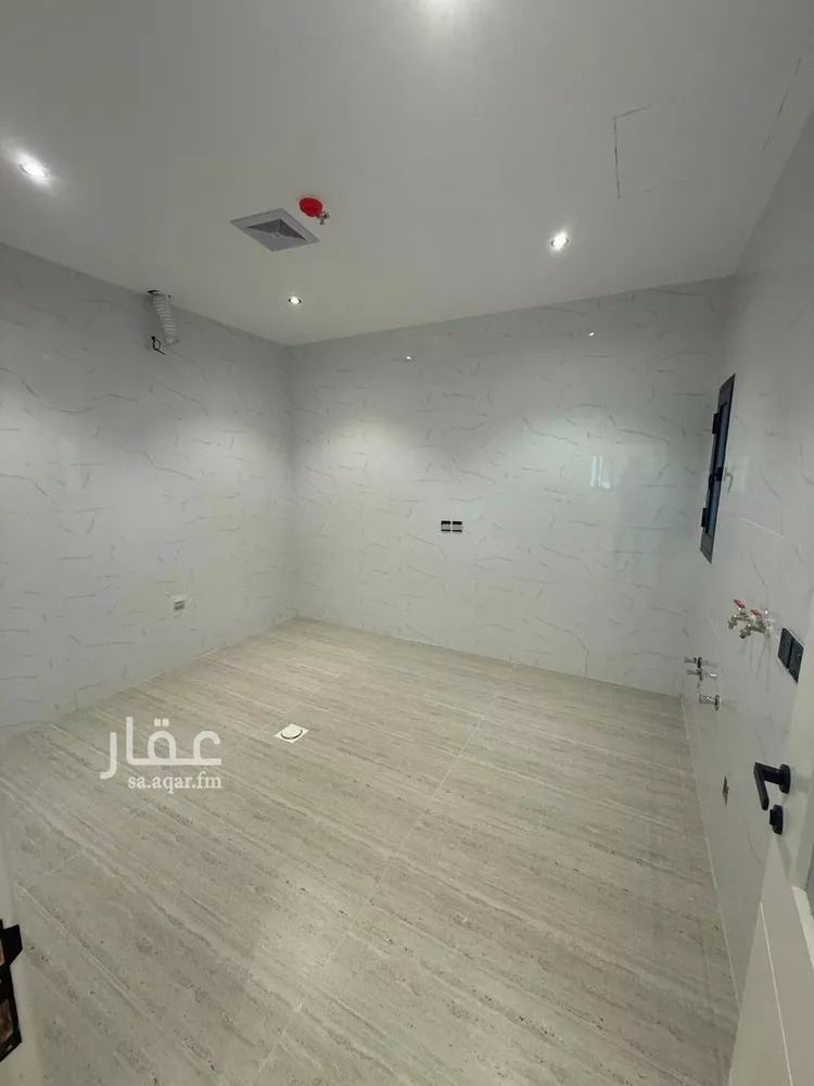 شقة للبيع في شارع المراح, حي الحمراء, مدينة الخبر, المنطقة الشرقية 18