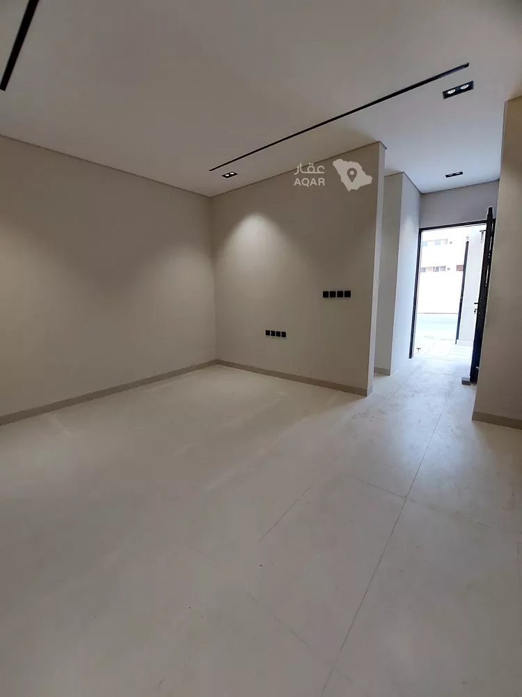Floor for Sale in Riyadh Sultanah 2
