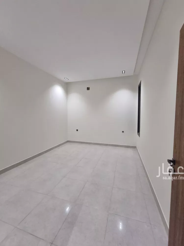 Floor for Sale in Riyadh Tuwaiq صورة 2