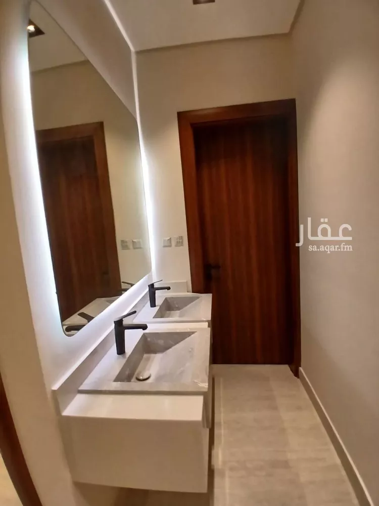 دور للبيع في شارع عبداللطيف الموصلي, حي السويدي الغربي, مدينة الرياض, منطقة الرياض صورة 4