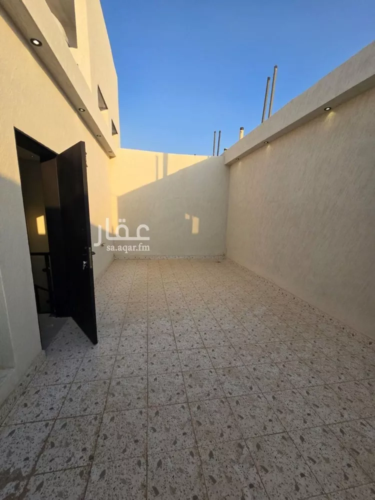 Villa for Sale in Riyadh Okaz 11