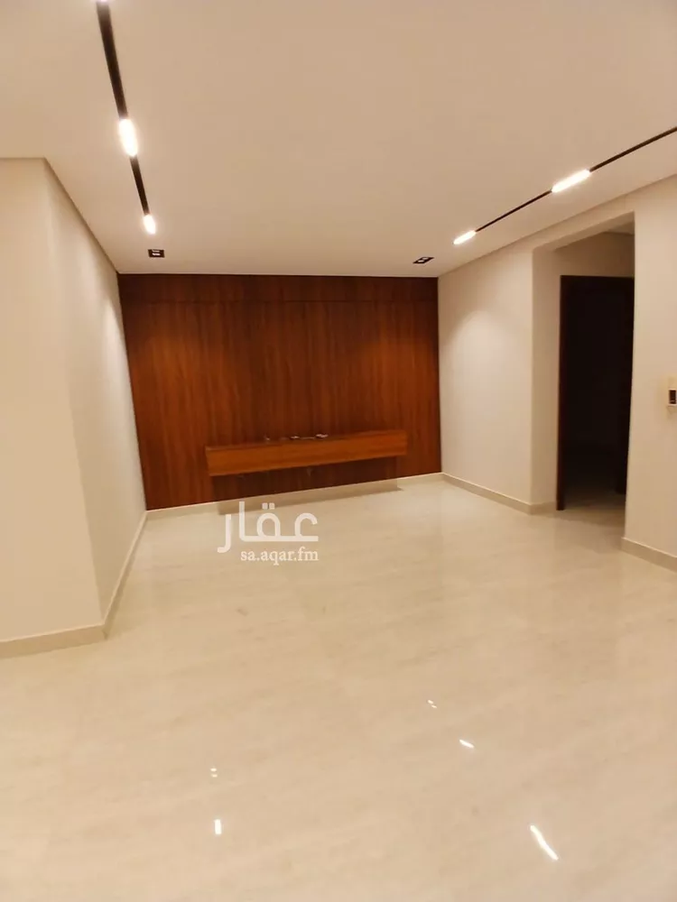 دور للبيع في شارع عبداللطيف الموصلي, حي السويدي الغربي, مدينة الرياض, منطقة الرياض 6