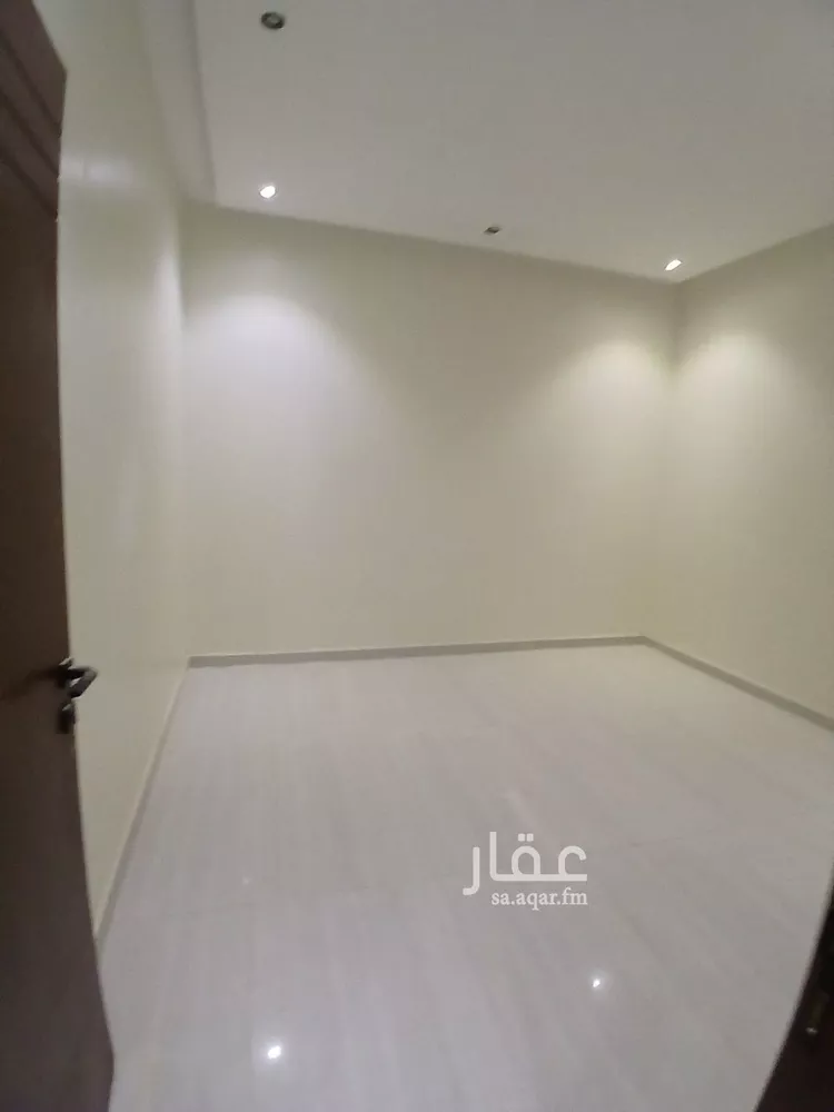 دور للبيع في شارع الذهبي, حي طيبة, مدينة الرياض, منطقة الرياض 17