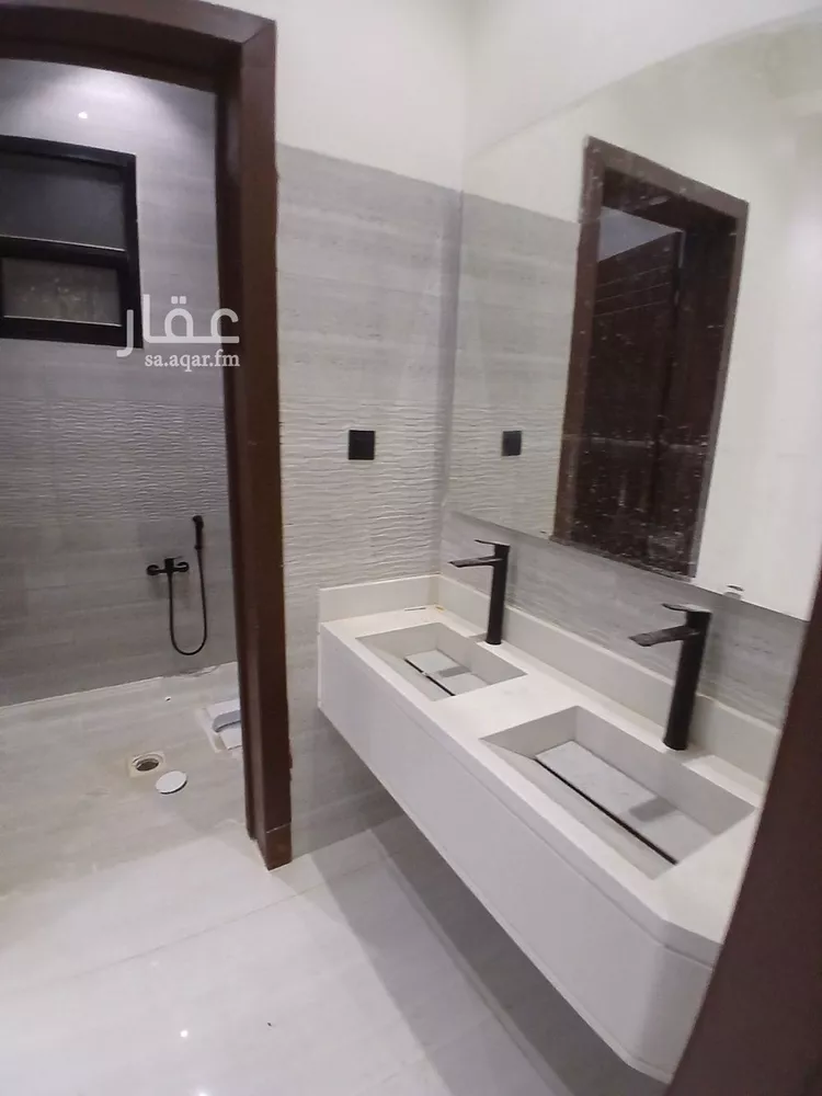 دور للبيع في شارع الذهبي, حي طيبة, مدينة الرياض, منطقة الرياض 18