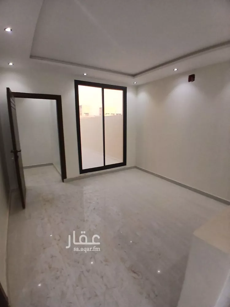 دور للبيع في شارع الذهبي, حي طيبة, مدينة الرياض, منطقة الرياض 19
