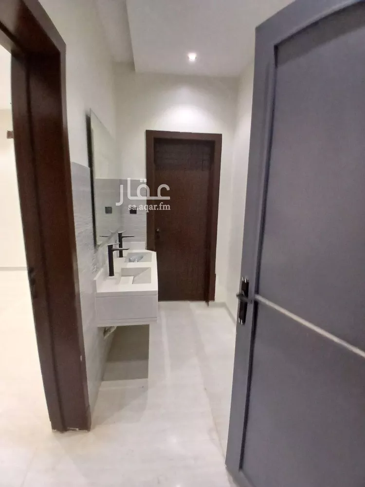 دور للبيع في شارع الذهبي, حي طيبة, مدينة الرياض, منطقة الرياض صورة 3