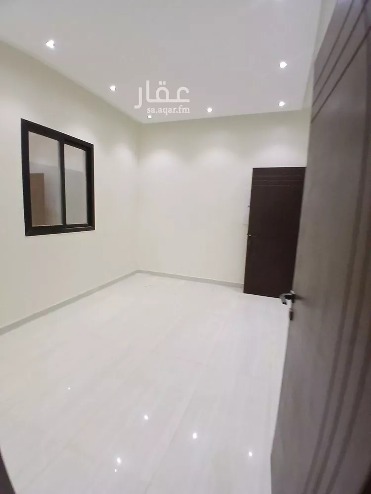 دور للبيع في شارع الذهبي, حي طيبة, مدينة الرياض, منطقة الرياض 16