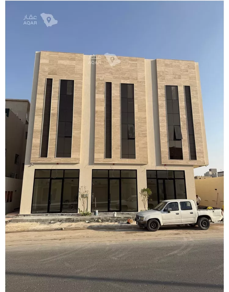 عمارة للبيع في شارع أحمد بن هاشم, حي المهدية, مدينة الرياض, منطقة الرياض 14