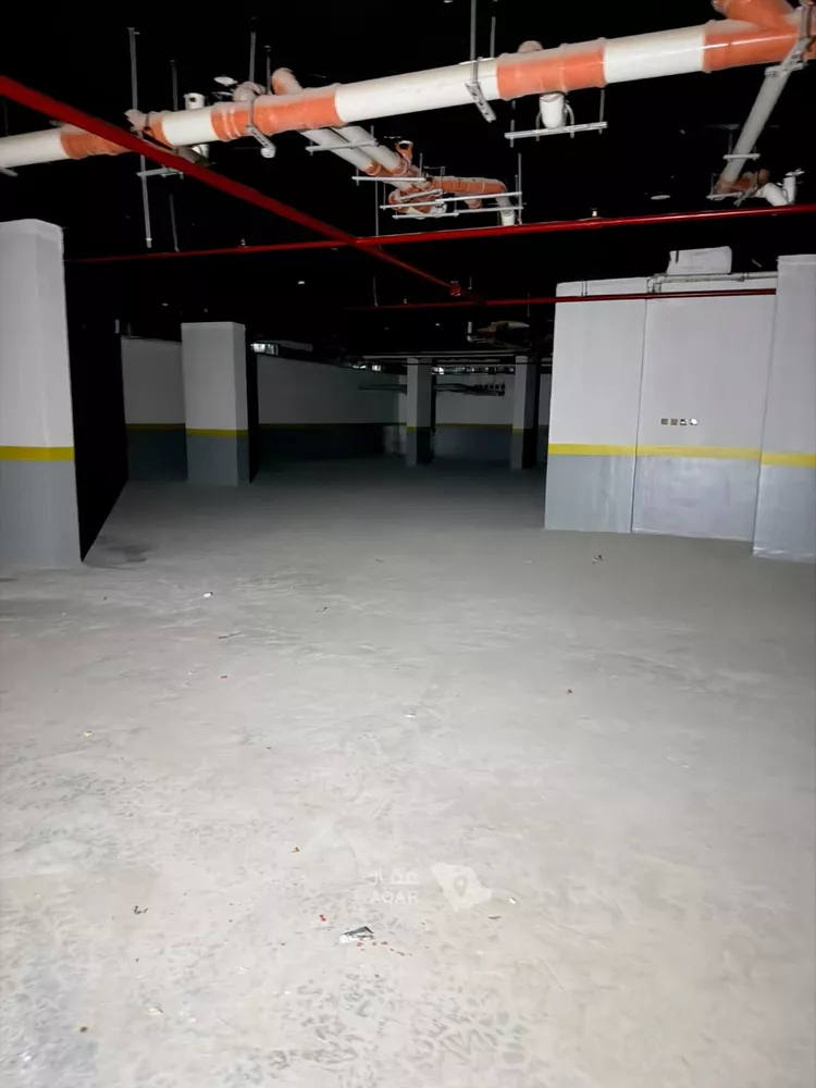 عمارة للبيع في شارع أحمد بن إسحاق الصبغي
, حي المهدية, مدينة الرياض, منطقة الرياض