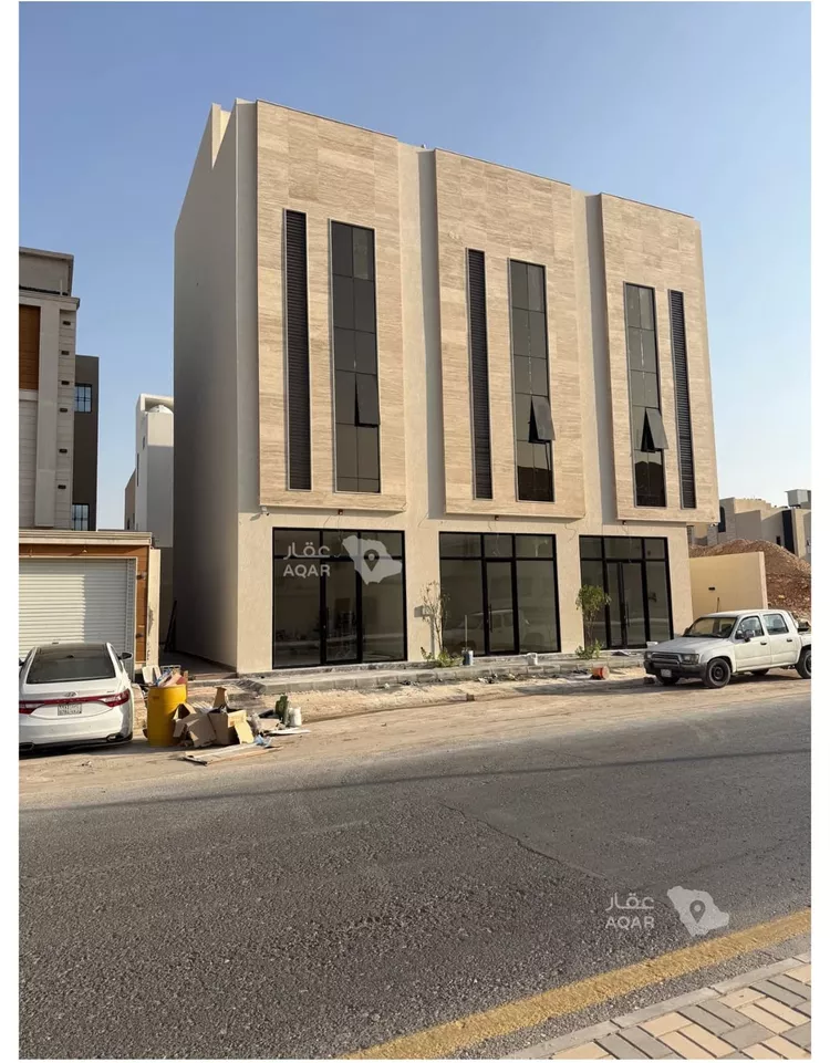 عمارة للبيع في شارع أحمد بن هاشم, حي المهدية, مدينة الرياض, منطقة الرياض 12