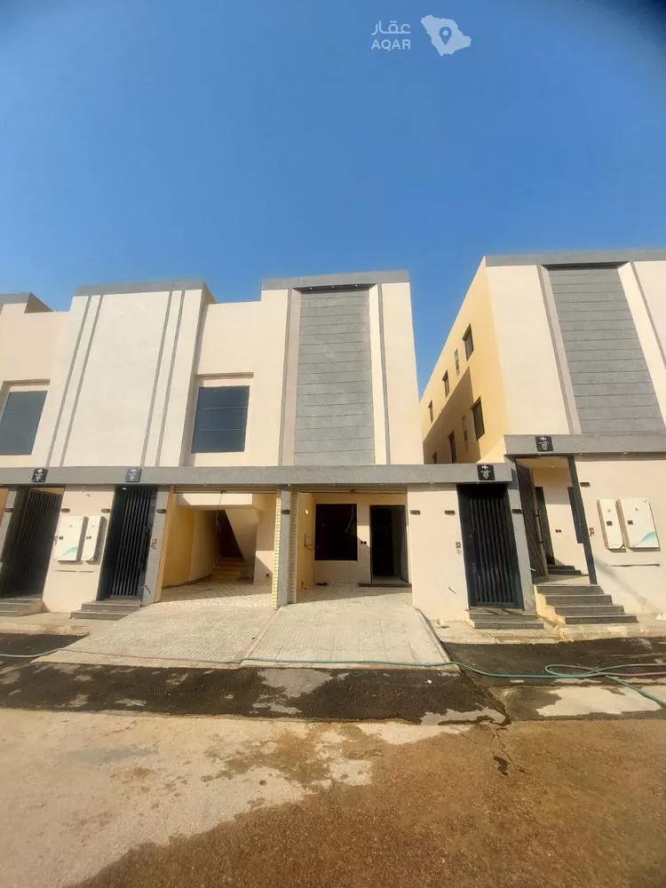 دور للبيع في شارع طريق النفود, حي عكاظ, مدينة الرياض, منطقة الرياض