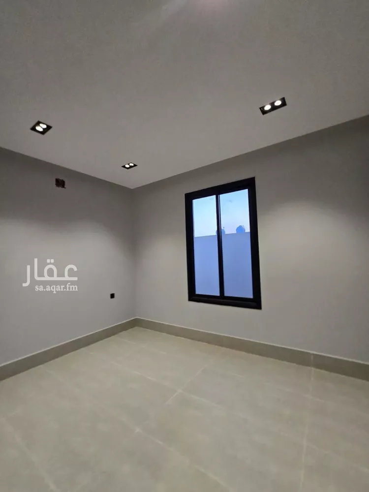 فيلا للبيع في شارع أبي المكارم بن مفرج, حي عكاظ, مدينة الرياض, منطقة الرياض صورة 5
