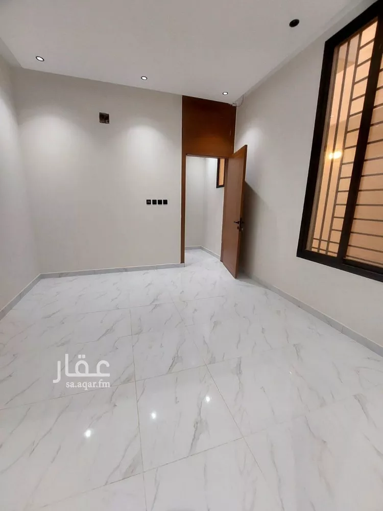 فيلا للبيع في شارع العويقليه, حي طيبة, مدينة الرياض, منطقة الرياض 15