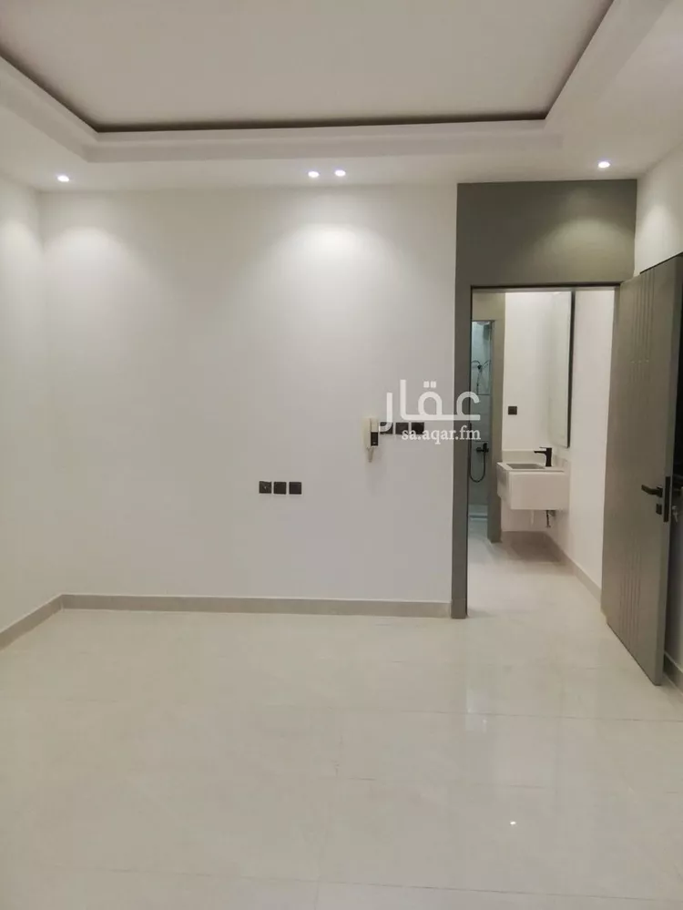 فيلا للبيع في شارع العويقليه, حي طيبة, مدينة الرياض, منطقة الرياض 9