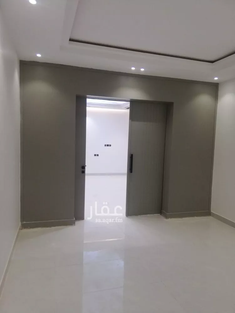 فيلا للبيع في شارع العويقليه, حي طيبة, مدينة الرياض, منطقة الرياض 19