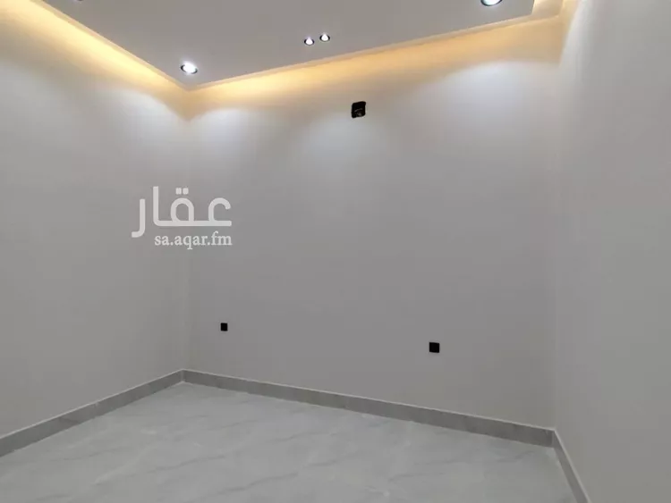 دور للبيع في شارع عامر بن نابي, حي طيبة, مدينة الرياض, منطقة الرياض صورة 4