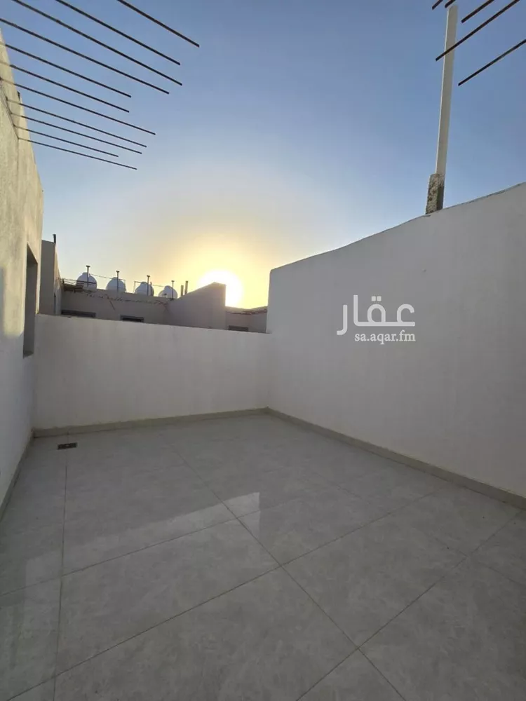 شقة للبيع في شارع القاسم الديمرتي, حي بدر, مدينة الرياض, منطقة الرياض 18
