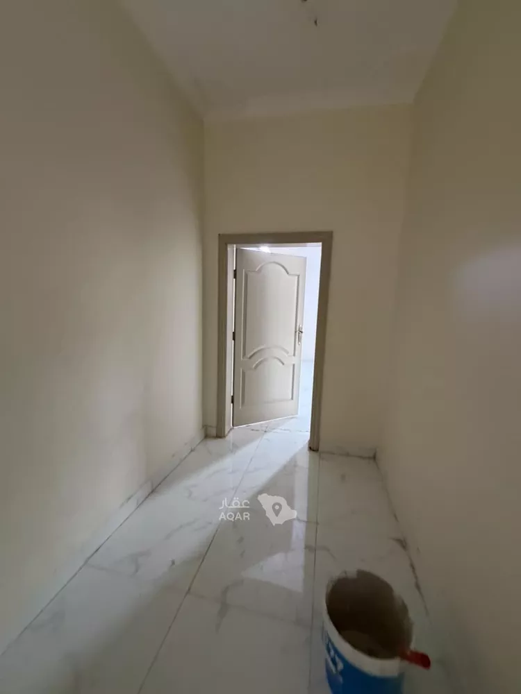 شقة للإيجار في شارع عيدان ابن اشوع الحضرمي, حي العاقول, مدينة المدينة المنورة, منطقة المدينة المنورة 7