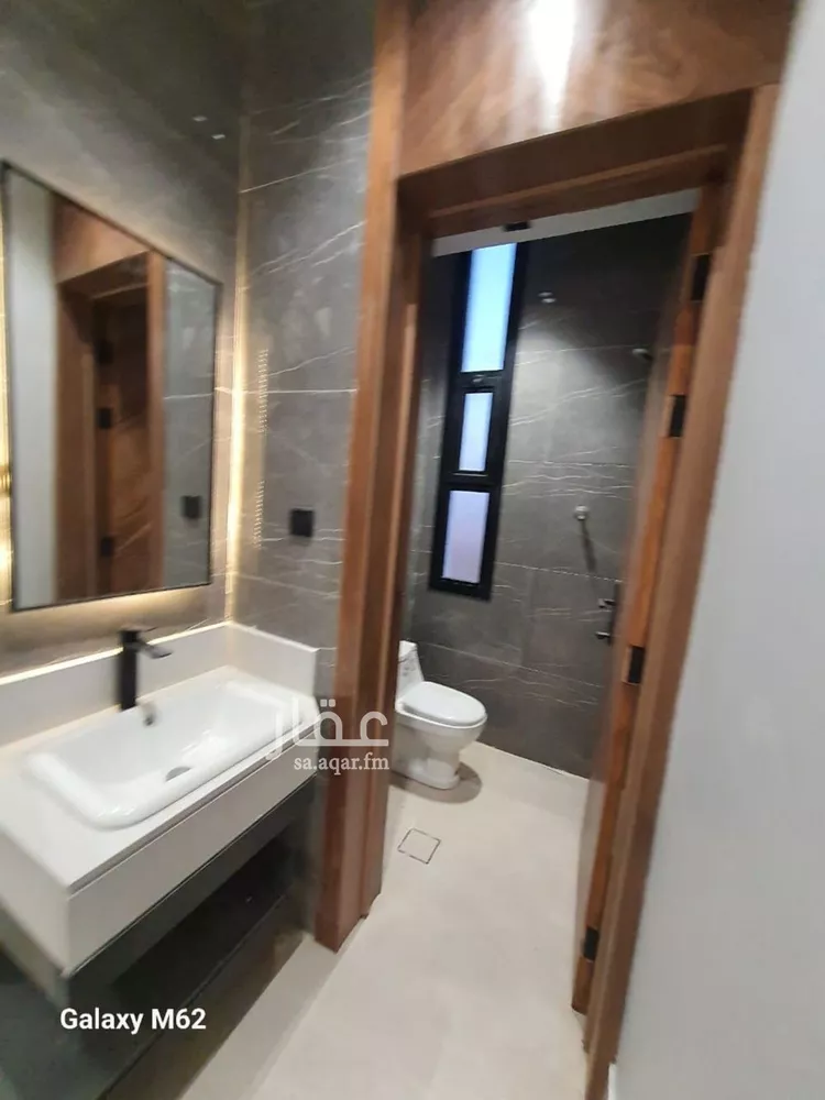 Floor for Sale in Riyadh Tuwaiq 7