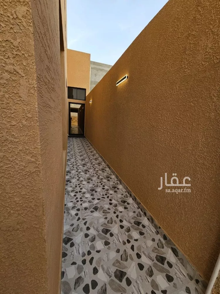 دور للبيع في شارع القصيم, حي طويق, مدينة الرياض, منطقة الرياض صورة 3