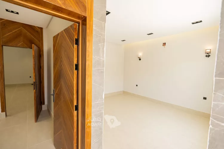 Villa for Sale in Riyadh Okaz 3