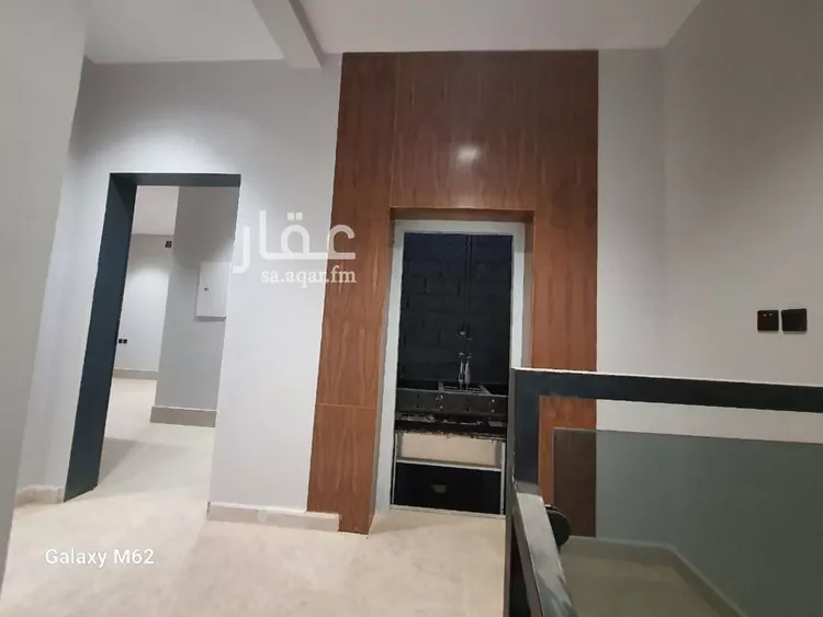Floor for Sale in Riyadh Tuwaiq 8