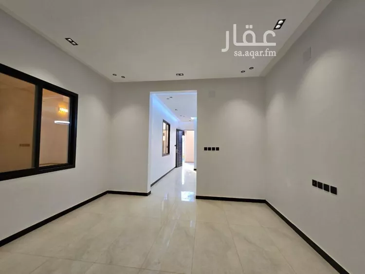 Floor for Sale in Riyadh Al Hazm 10