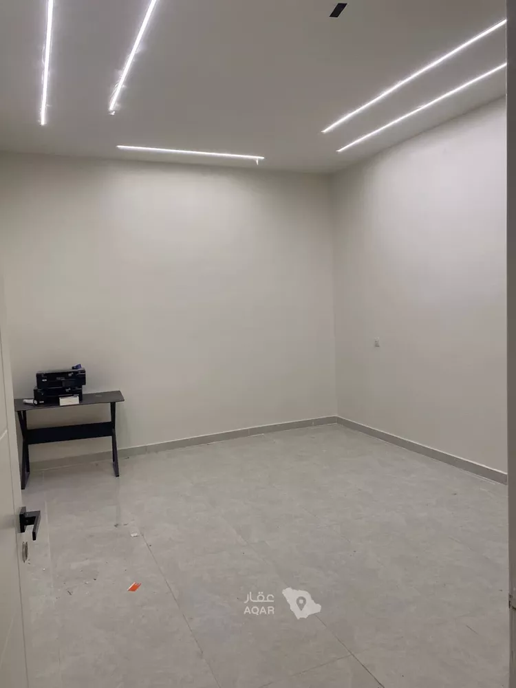 Floor for Rent in Riyadh Al Hazm 12