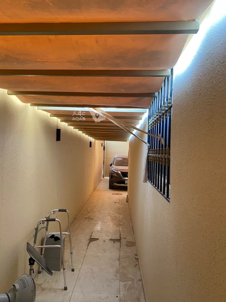 Floor for Rent in Riyadh Al Hazm 20