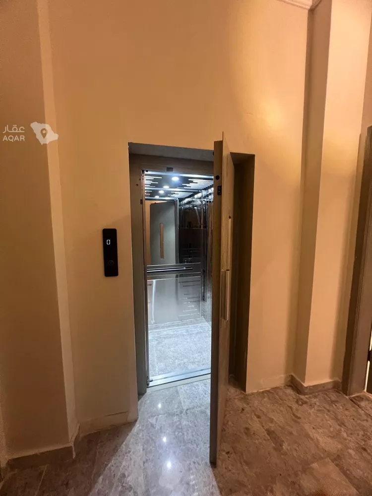 فيلا للإيجار في شارع يزيد اليمامي, حي الخضراء, مدينة المدينة المنورة, منطقة المدينة المنورة صورة 2