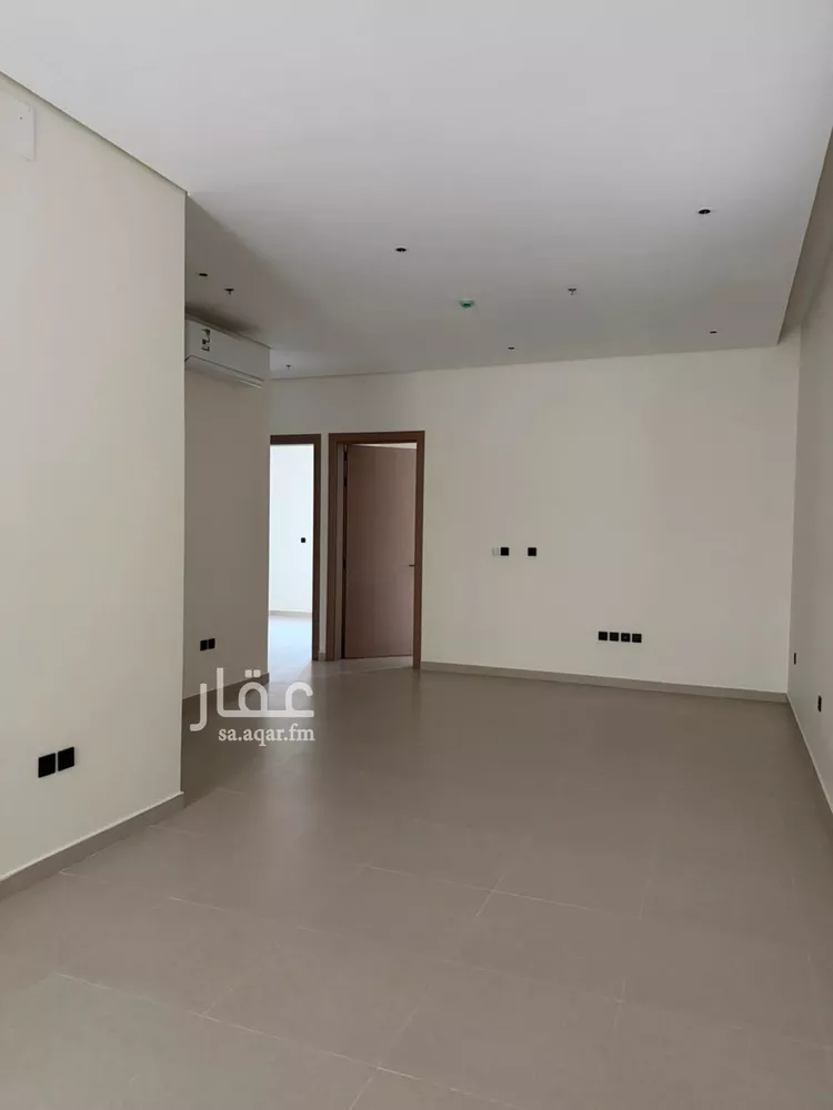 شقة للإيجار في شارع سعود بن عبدالعزيز بن محمد الفرعي, حي المصيف, مدينة الرياض, منطقة الرياض صورة 2