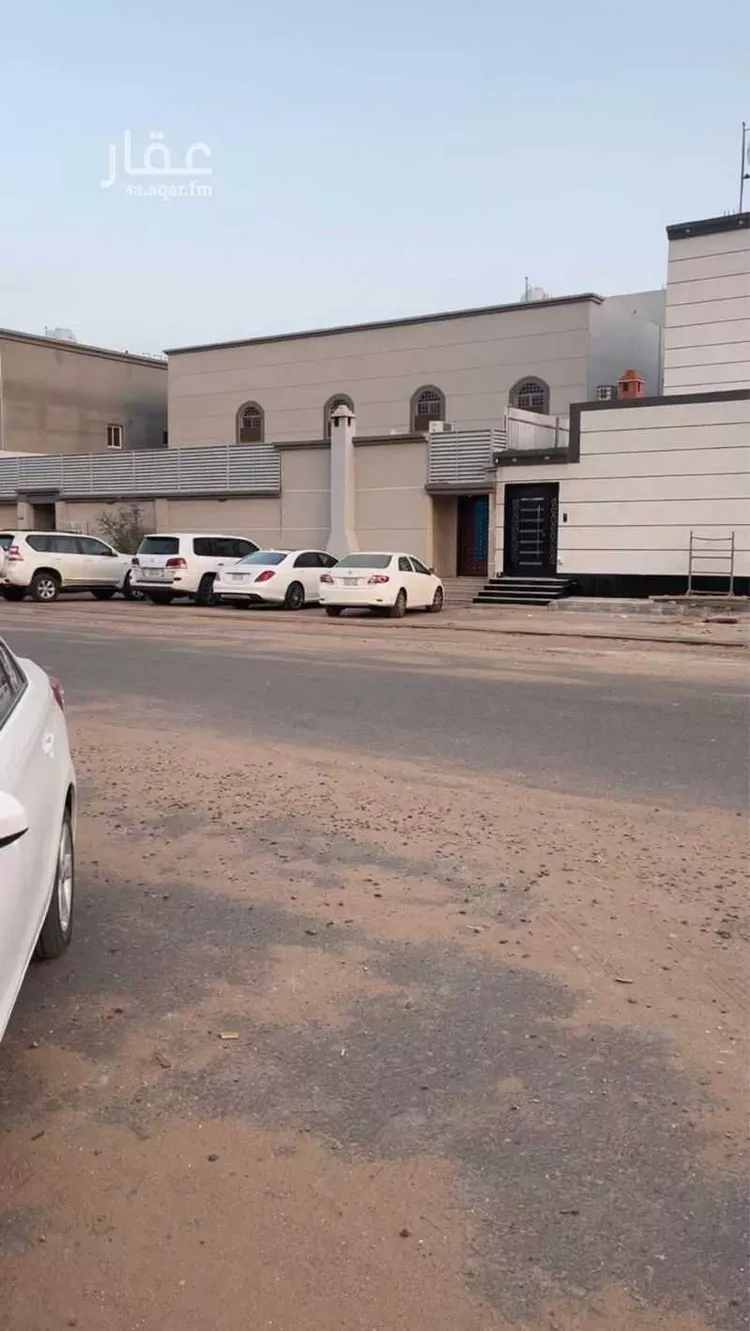 Building for Sale in Tabuk Abou Sabaah