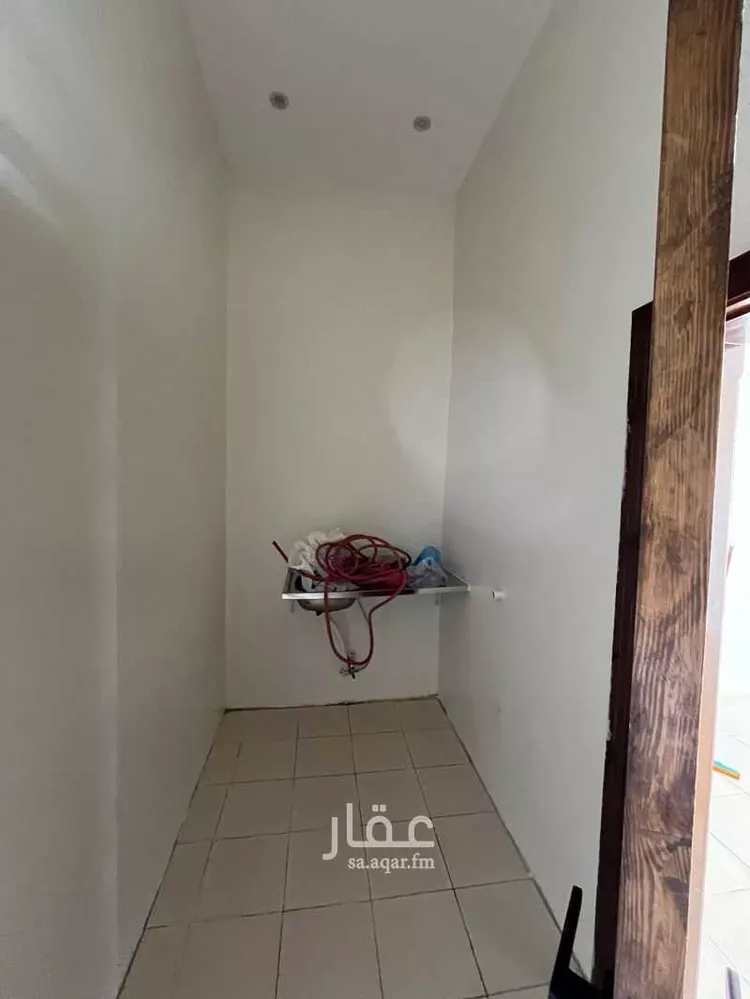 محل للإيجار في شارع عمرو بن دينار ، حي الرانوناء ، المدينة المنورة ، منطقة المدينة المنورة 8