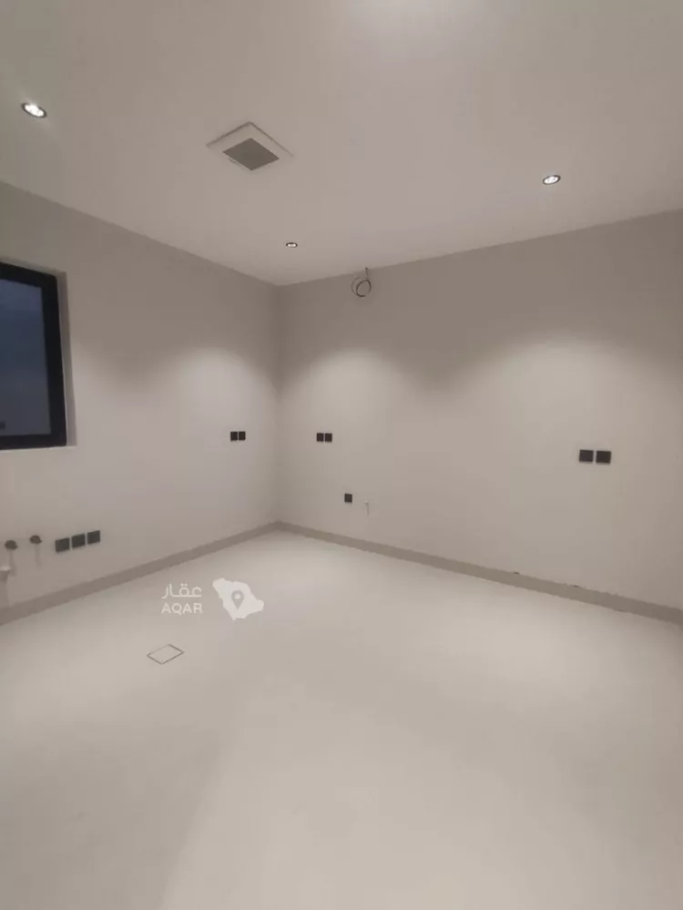 Floor for Sale in Riyadh Sultanah 8