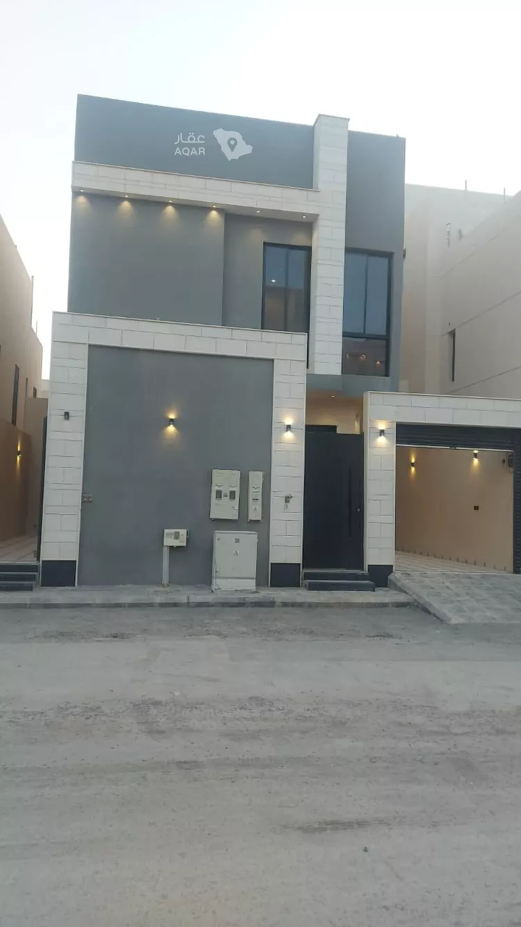 Floor for Sale in Riyadh Al Janadriyah